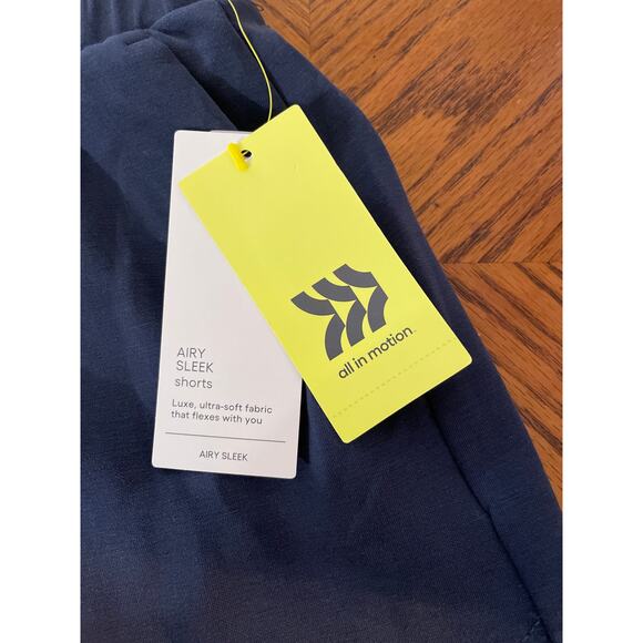 NWT All in Motion XS Airy Sleek Shorts Black 3” inseam High Rise - Picture 2 of 3